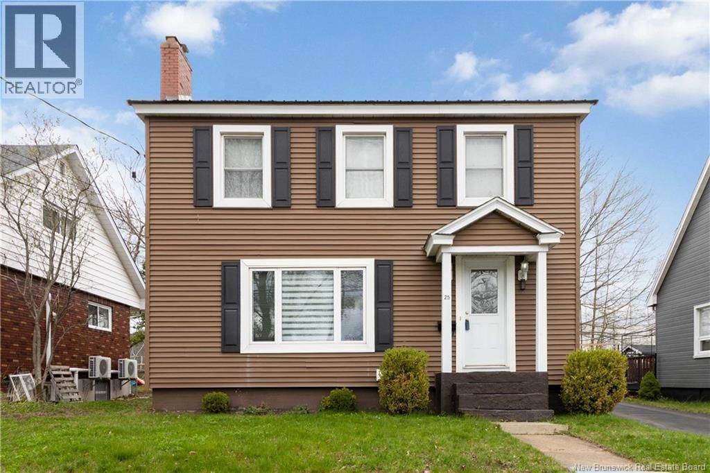 25 Wellington Avenue, Moncton, New Brunswick E1E 2A7