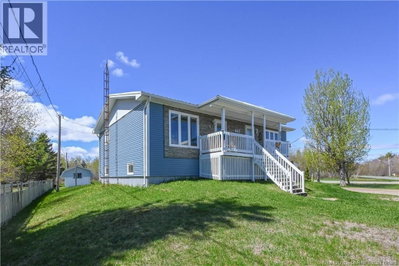 443 Chemin Haut-Shippagan Road | Haut-Shippagan New Brunswick | Slide Image Three