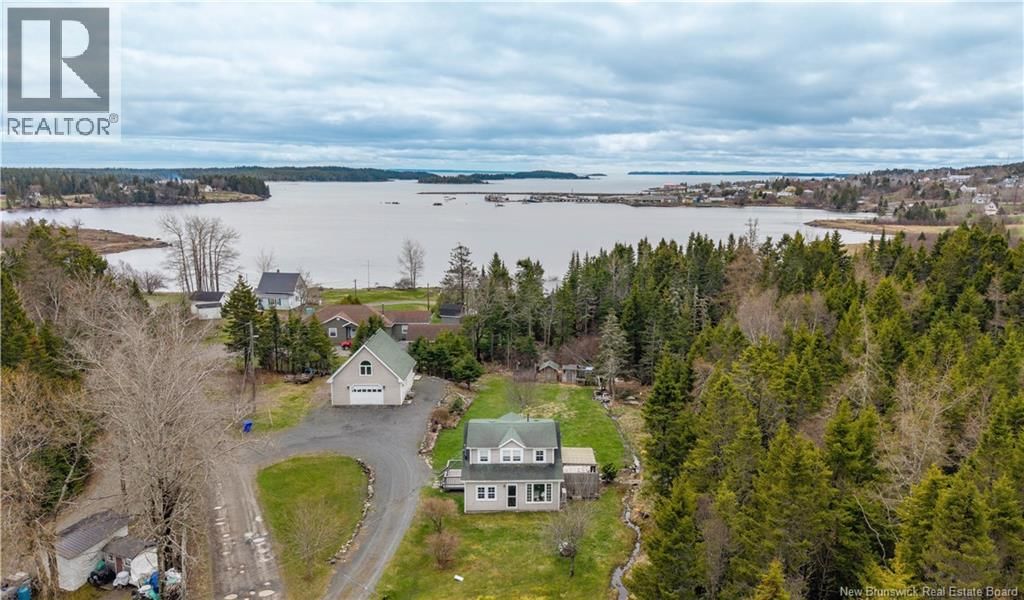 10 Stanley Oliver Road, Back Bay, New Brunswick E5C 1Z4