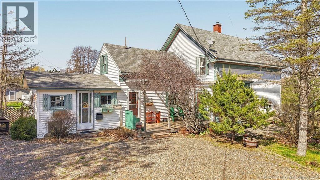 5 Pinewood Street, St. Stephen, New Brunswick E3L 2W6