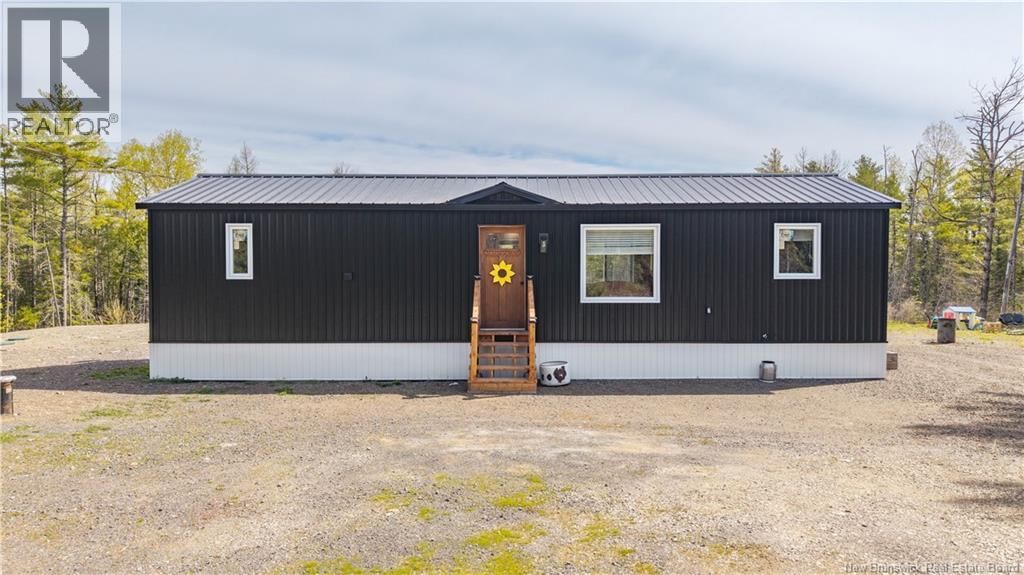 86 Hayman Avenue, St. Stephen, New Brunswick E3L 5E4