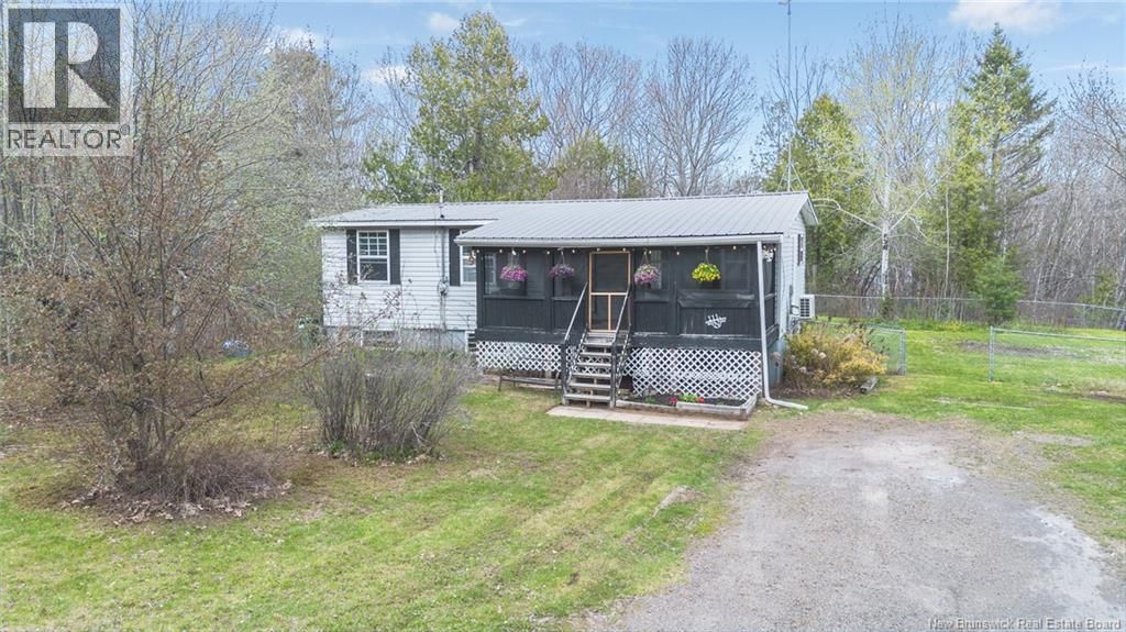 1115 Route 102, Upper Gagetown, New Brunswick E5M 1T3