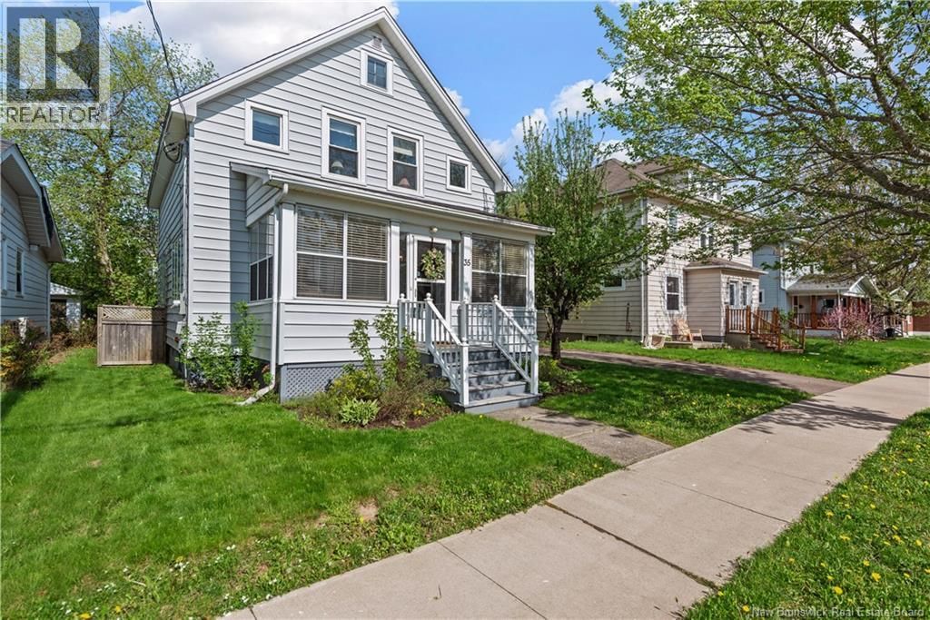 35 Winter Avenue, Moncton, New Brunswick E1C 5X2