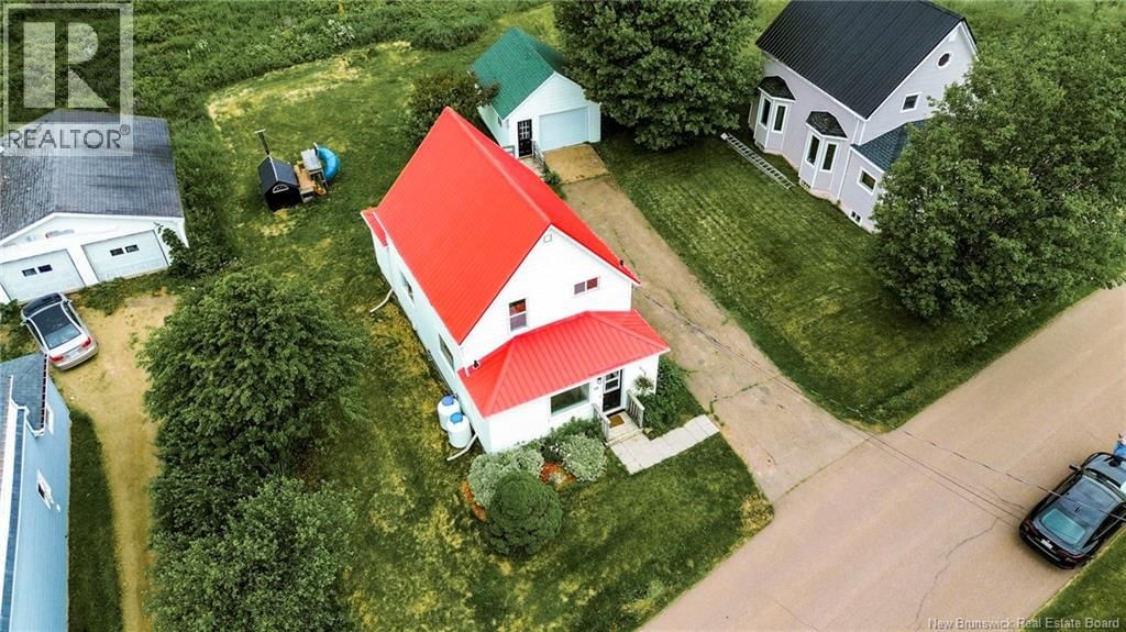 10 Kirk Street, Sackville, New Brunswick E4L 3E8