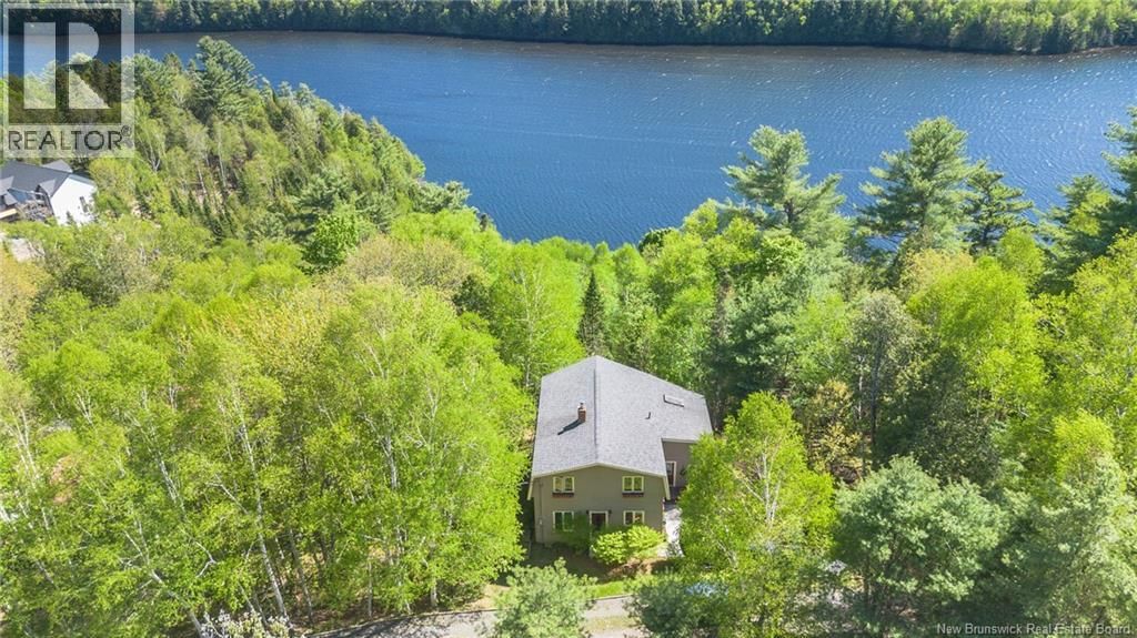 98 Woodbine Lane, Upper Kingsclear, New Brunswick E3E 1S3