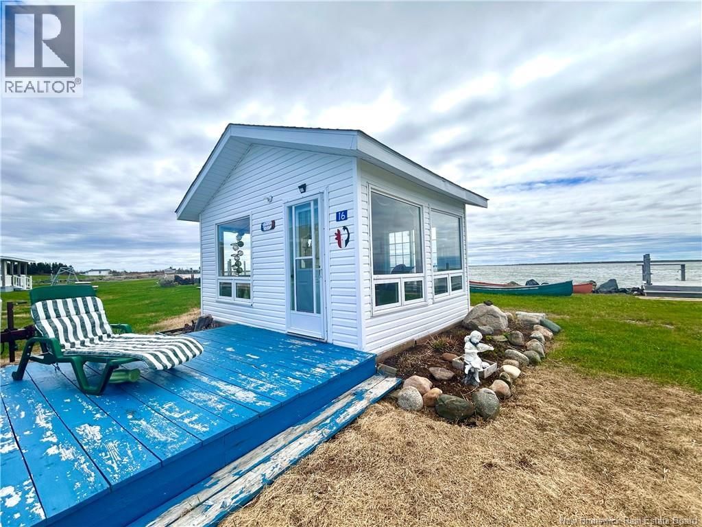 16 du Campeur, Chiasson Office, New Brunswick E8S 2S8