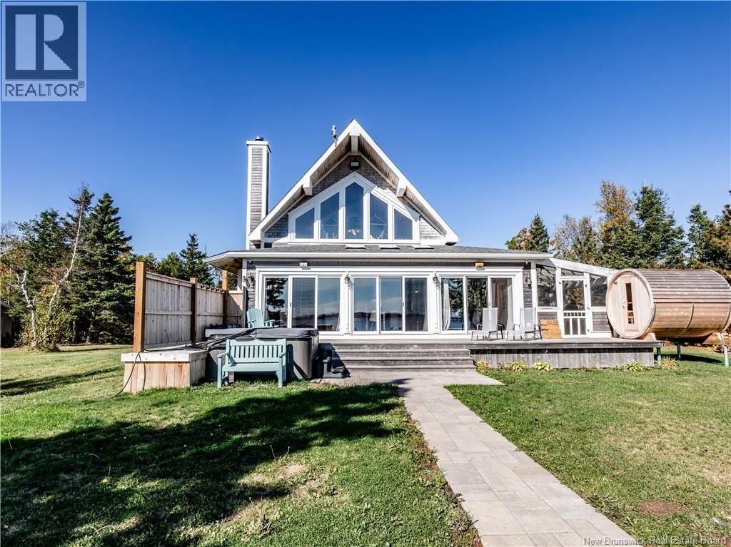 702 Ch De La Pointe, Richibucto-Village, New Brunswick E4W 1G3
