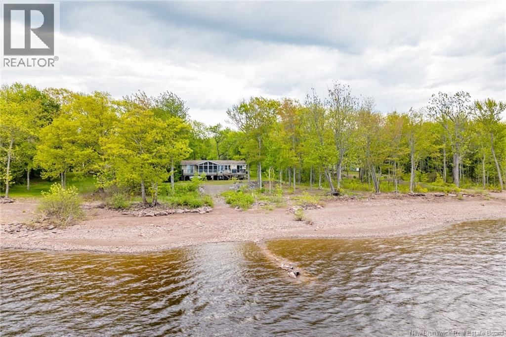 22 Grandview Court, Whites Cove, New Brunswick E4C 3S8