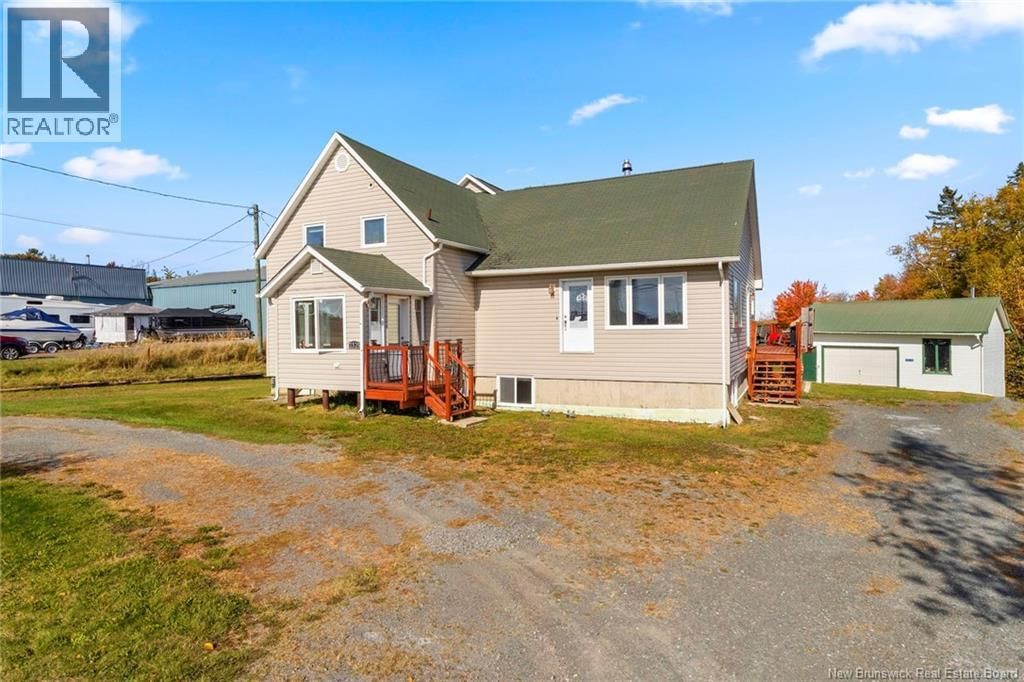 2535 Route 102, Lincoln, New Brunswick E3B 7E6