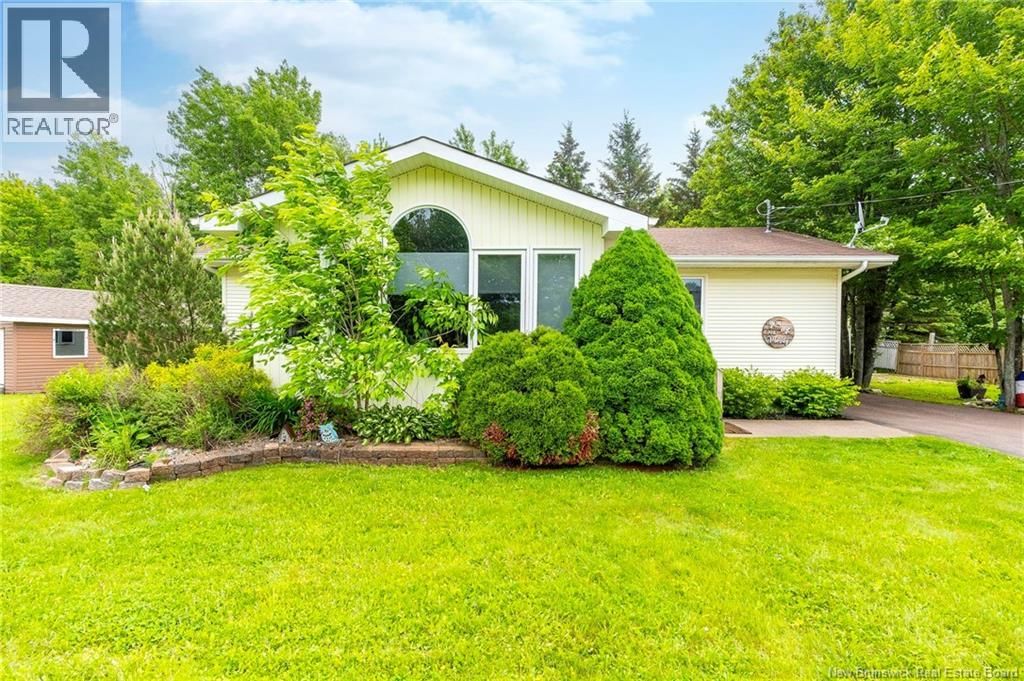 5 Broussard Street, Cap-Pelé, New Brunswick E4N 1N1