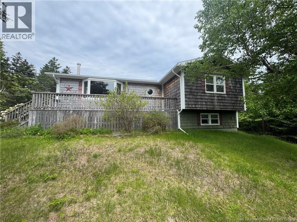 208 Whistle Road, Grand Manan, New Brunswick E5G 1B5