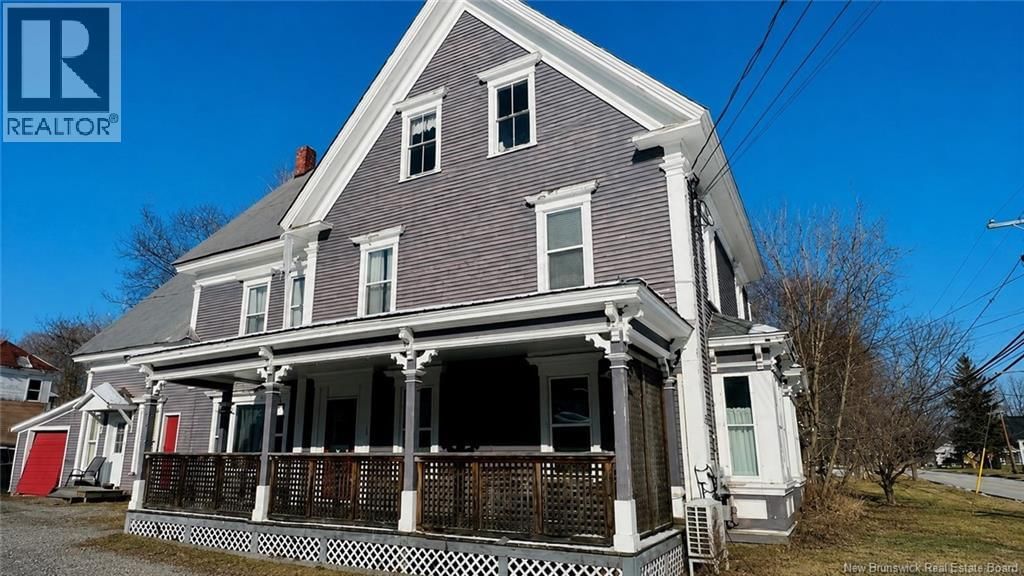 132 Broadway Street, Woodstock, New Brunswick E7M 2P5