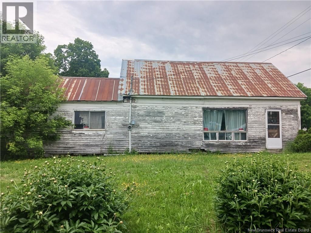 827 Central St, Centreville, New Brunswick E7K 2B8