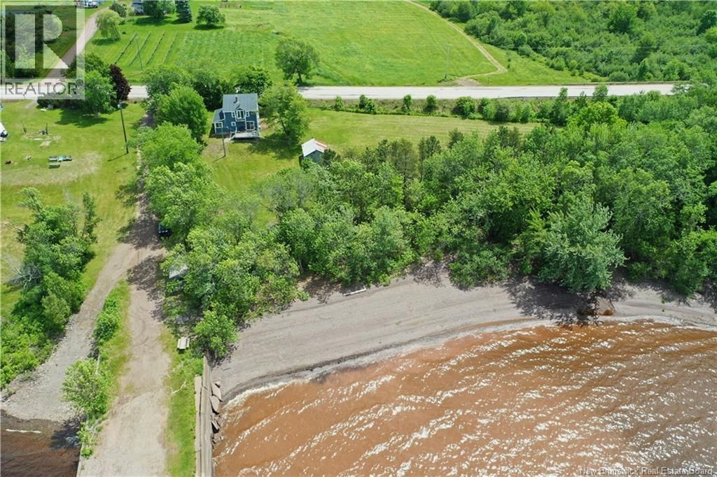 6633 Route 105, Youngs Cove, New Brunswick E4C 2C1