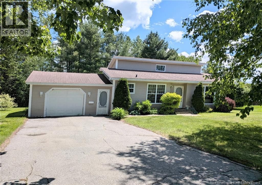 8 Fenton Street, Miramichi, New Brunswick E1N 3G3