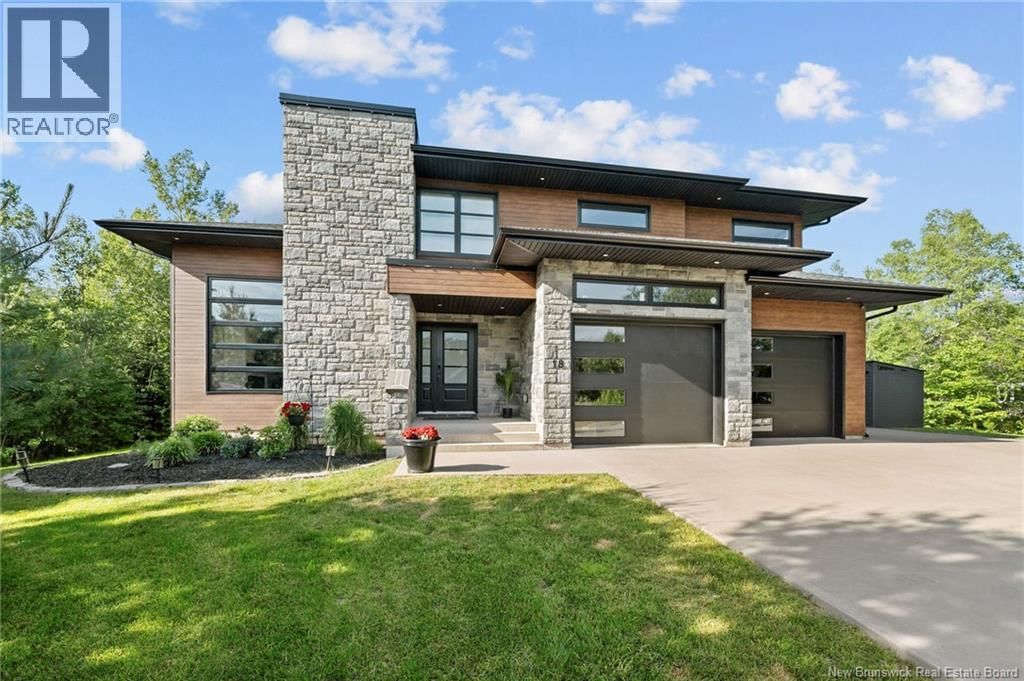 18 London Lane, Irishtown, New Brunswick E1H 0J1