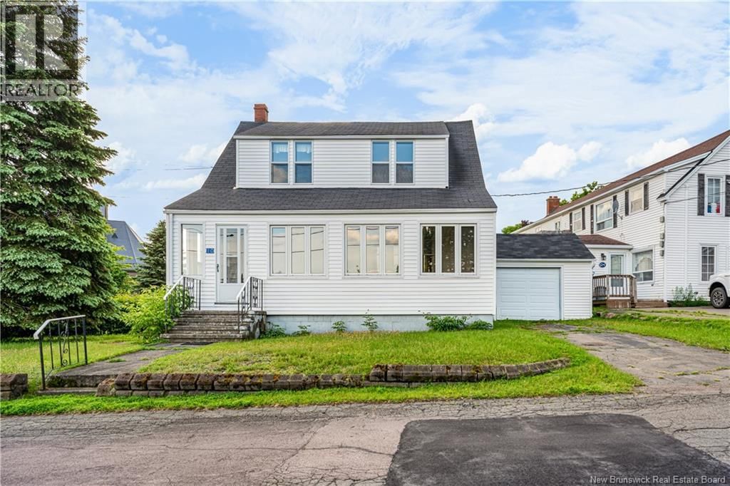10 Bellevue Street, Bouctouche, New Brunswick E4S 2W3