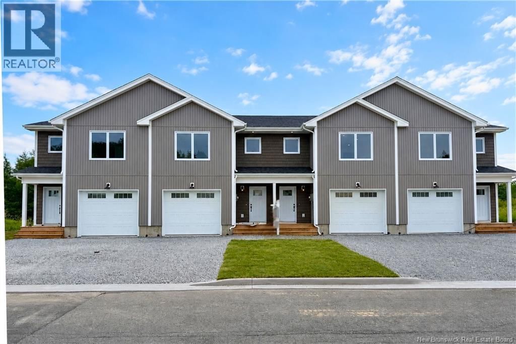 41 Downsview Drive, Saint John, New Brunswick E2M 7X4