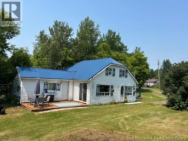 111 Water Street, Bath, New Brunswick E7J 1E8