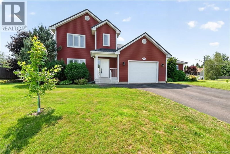 102 Fortune Dieppe New Brunswick, E1A 8T7 - 6 Bedrooms Home For Sale