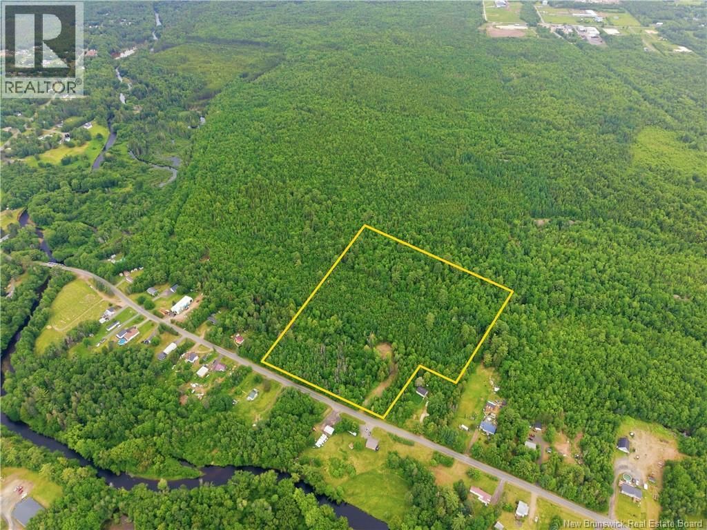306 Bridge Street, Minto, New Brunswick E4B 2X4