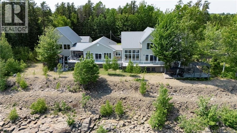 72 Cottage Road Printz Cove New Brunswick, E4B 4A3 - 4 Bedrooms Waterfront Home For sale