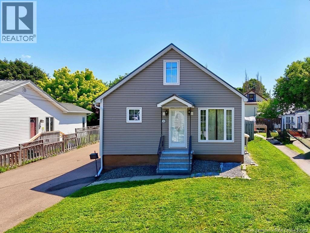 36 Bath Street, Moncton, New Brunswick E1A 4G1