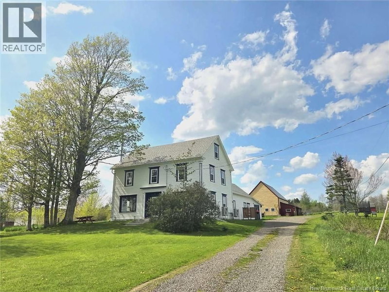 5356 Route 114 Hopewell Hill New Brunswick, E4H 3N3 - 5 Bedrooms Home For Sale