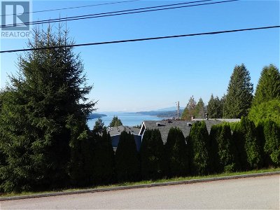 Image #1 of Commercial for Sale at 5112 Pam Road, Sechelt, British Columbia
