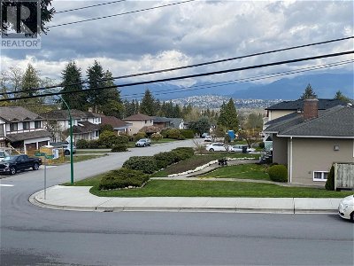 Image #1 of Commercial for Sale at 6660 - 6662 Stanley Street, Burnaby, British Columbia