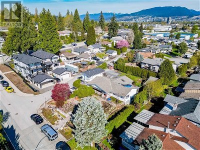 Image #1 of Commercial for Sale at 1977 Warwick Avenue, Port Coquitlam, British Columbia