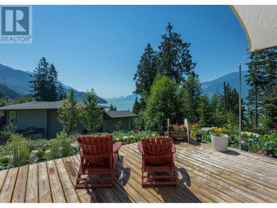 679 COPPER Drive | Squamish British Columbia | Slide Image Twenty-seven