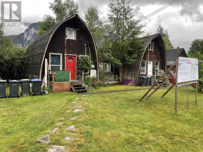38036 SIXTH Avenue | Squamish British Columbia | Slide Image Seven