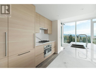 305 MORRISSEY Road | Port Moody British Columbia | Slide Image Eleven