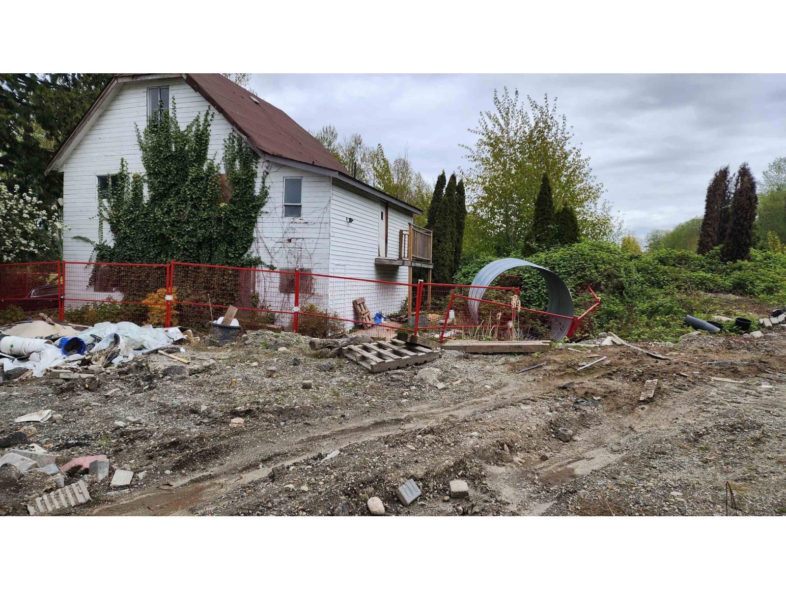 13858 117 AVENUE Image 1