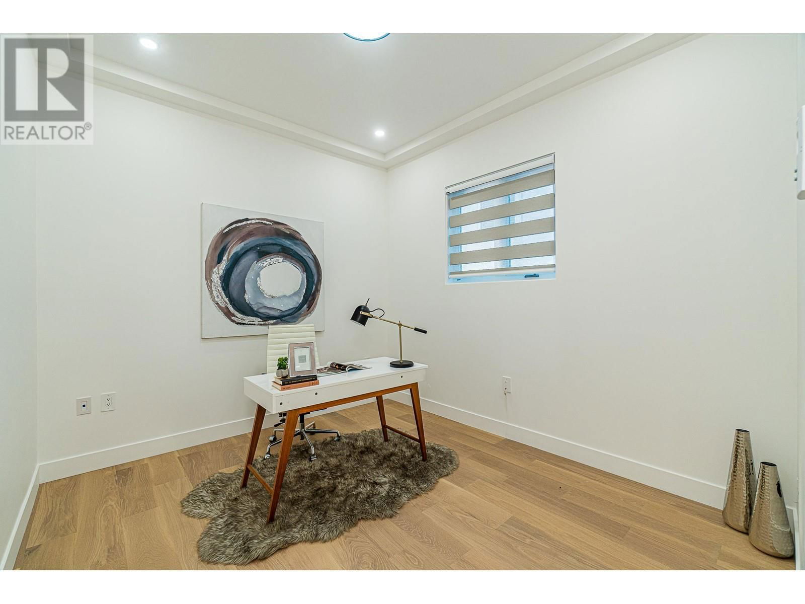 4152 PENDER STREET Image 11