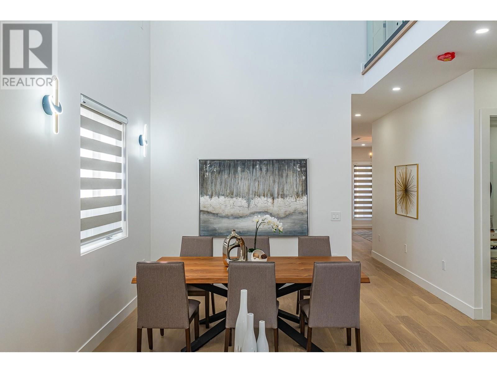 4152 PENDER STREET Image 9