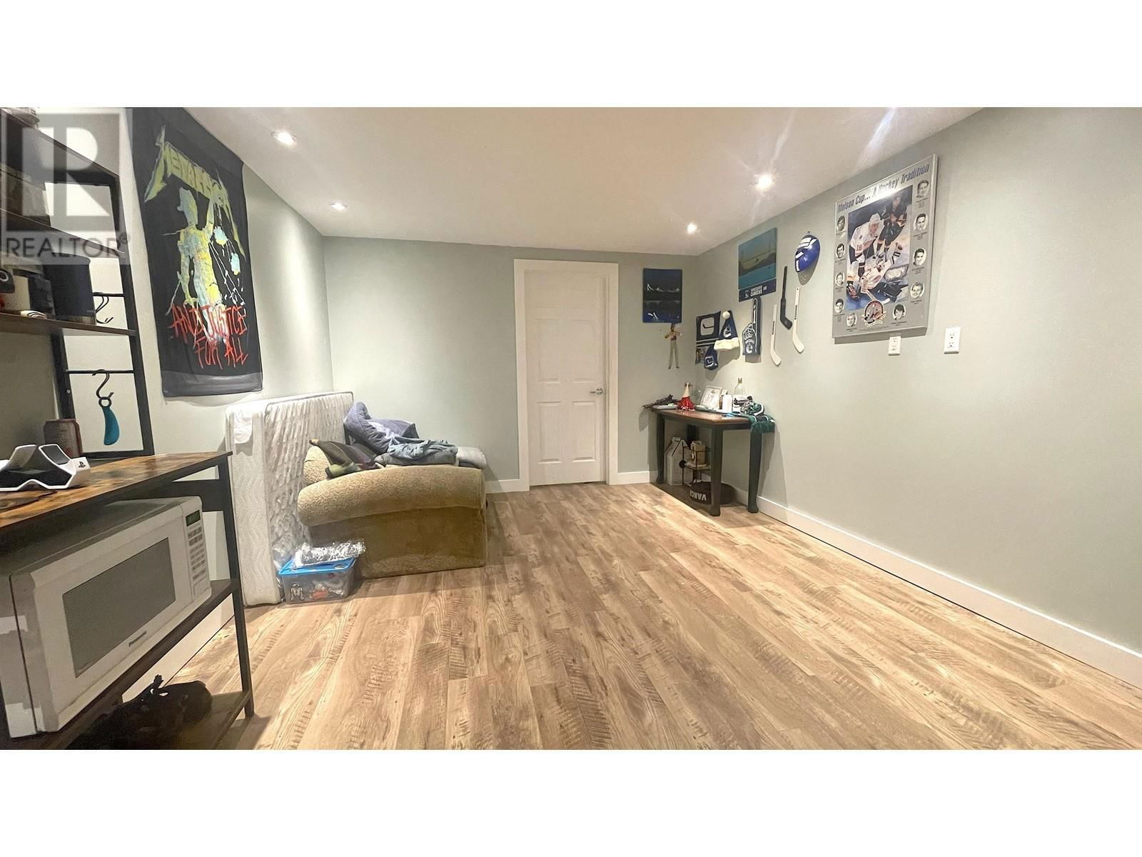 116 GULL CRESCENT Image 33