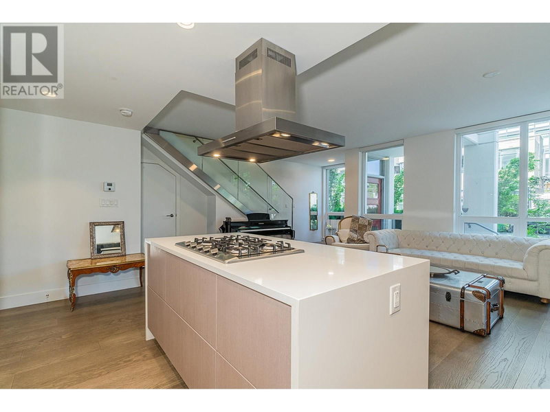 2025 Curling Road, North Vancouver BC For Sale HonestDoor