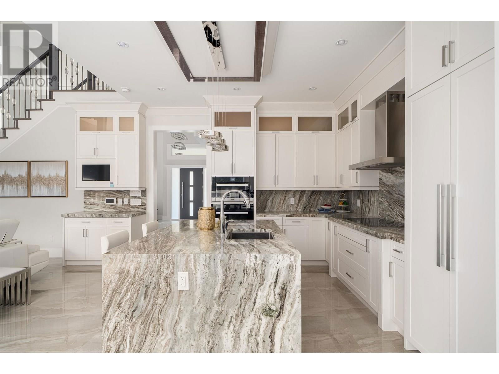 4668 MAHOOD DRIVE Image 13