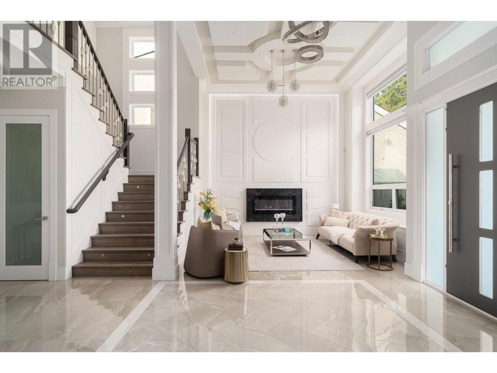4668 MAHOOD DRIVE Image 4