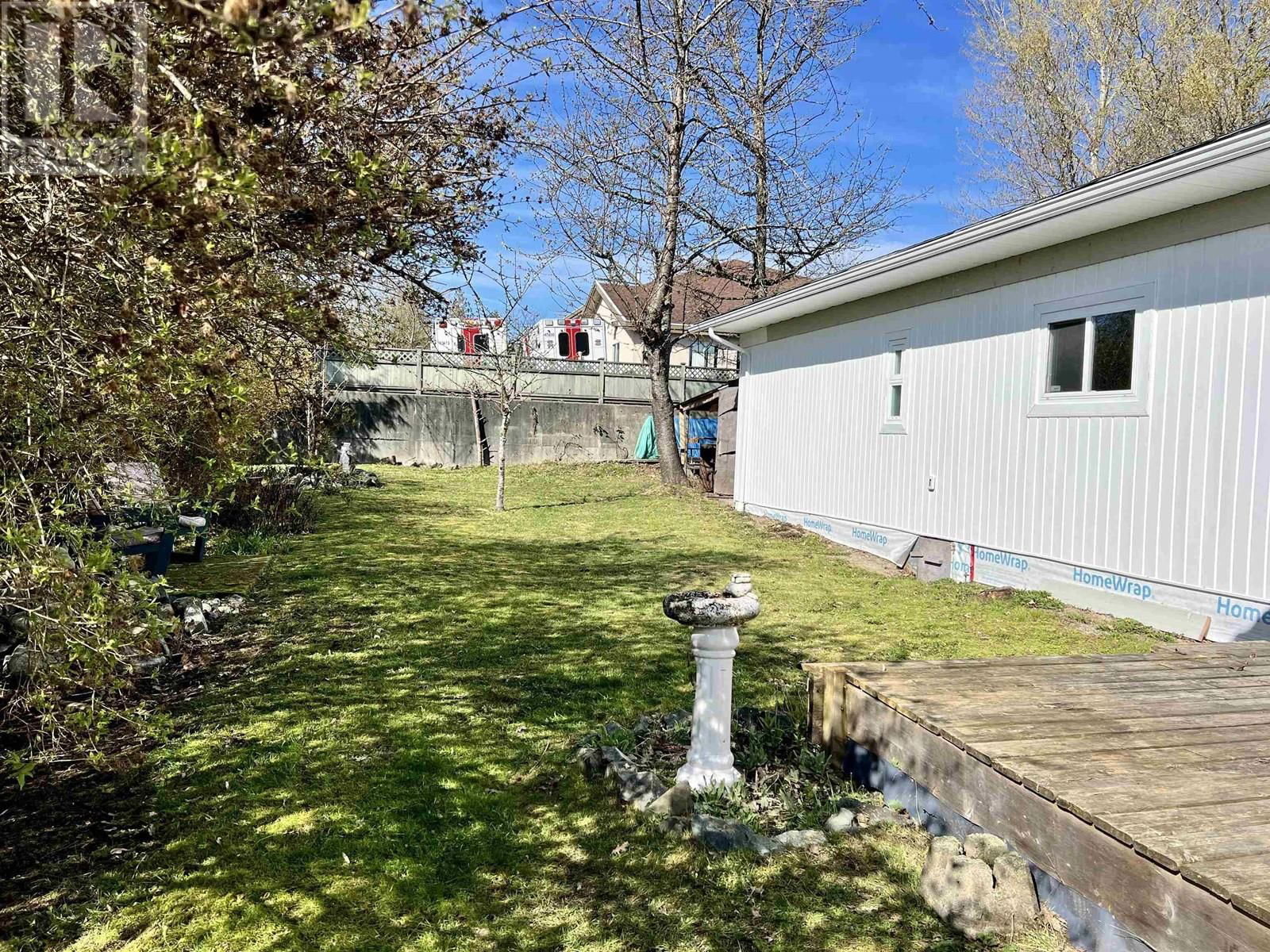 747 CASCADE CRESCENT Image 20