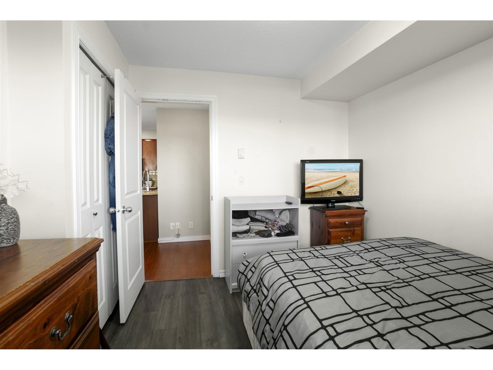 314 2581 LANGDON STREET Image 10