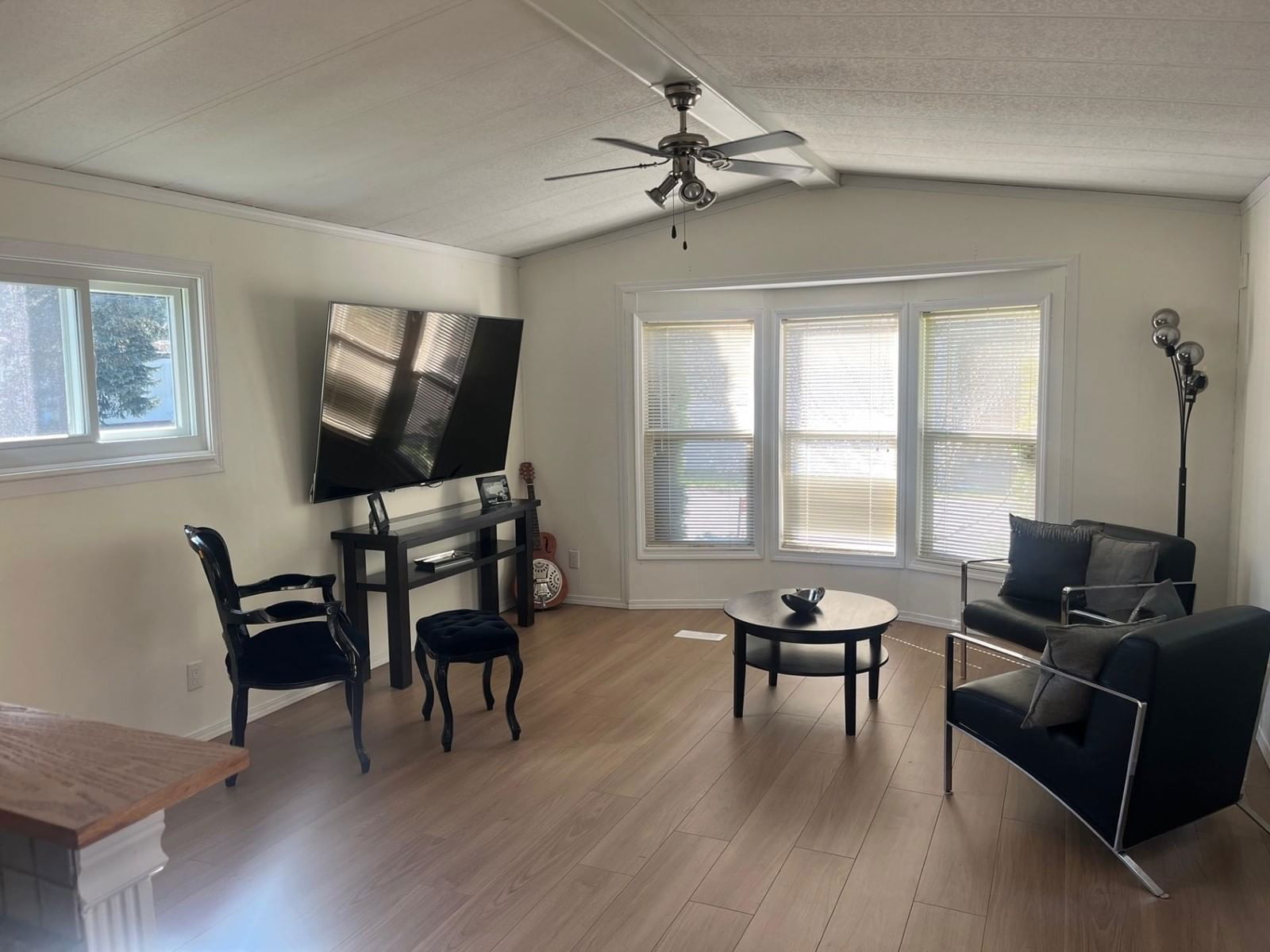 207 - 45835 SLEEPY HOLLOW ROAD Image 13