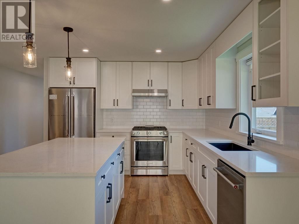 1084 CELIA CRESCENT Image 14