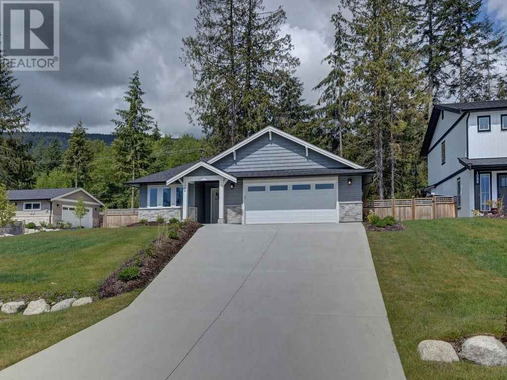 1084 CELIA CRESCENT Image 2