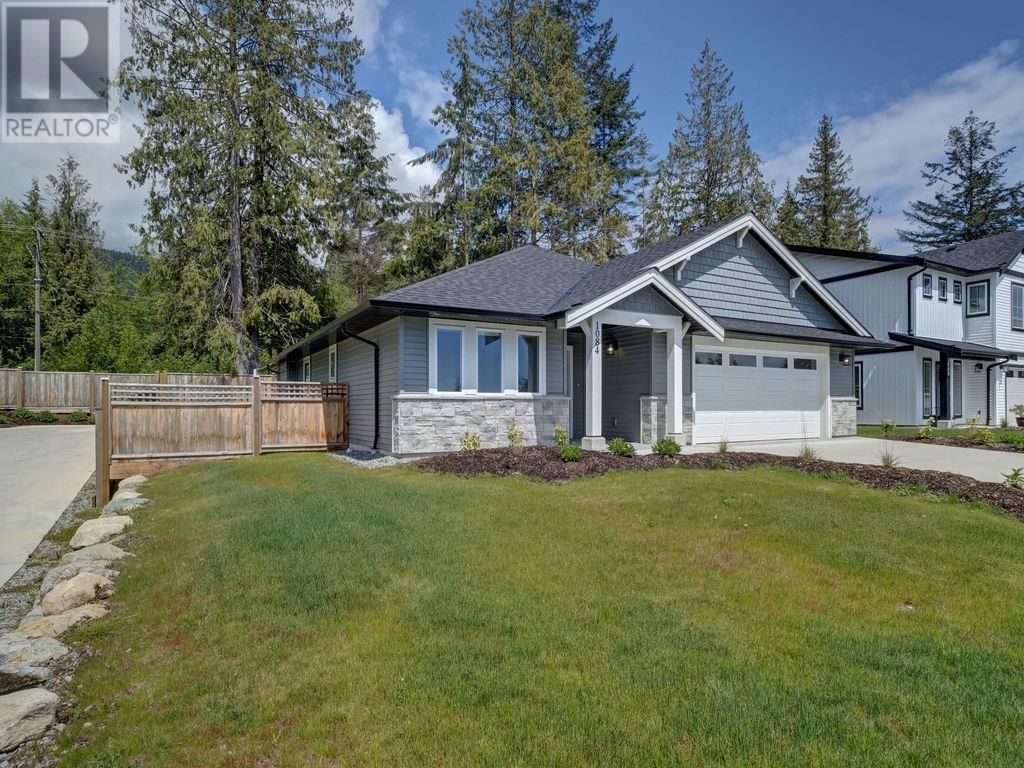 1084 CELIA CRESCENT Image 8