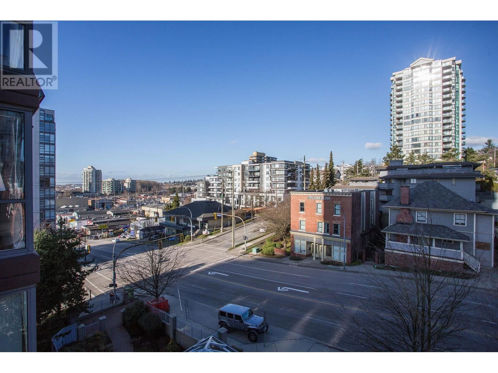 604 850 ROYAL AVENUE Image 11