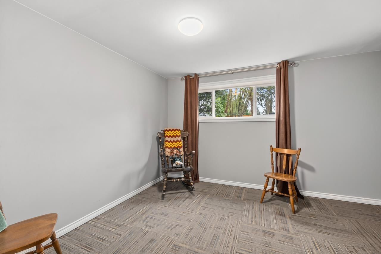 10956 MCADAM Image 21