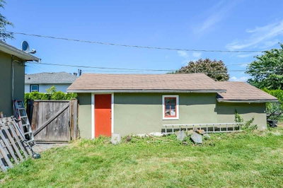 46496 MAYFAIR Avenue | Chilliwack British Columbia | Slide Image Six